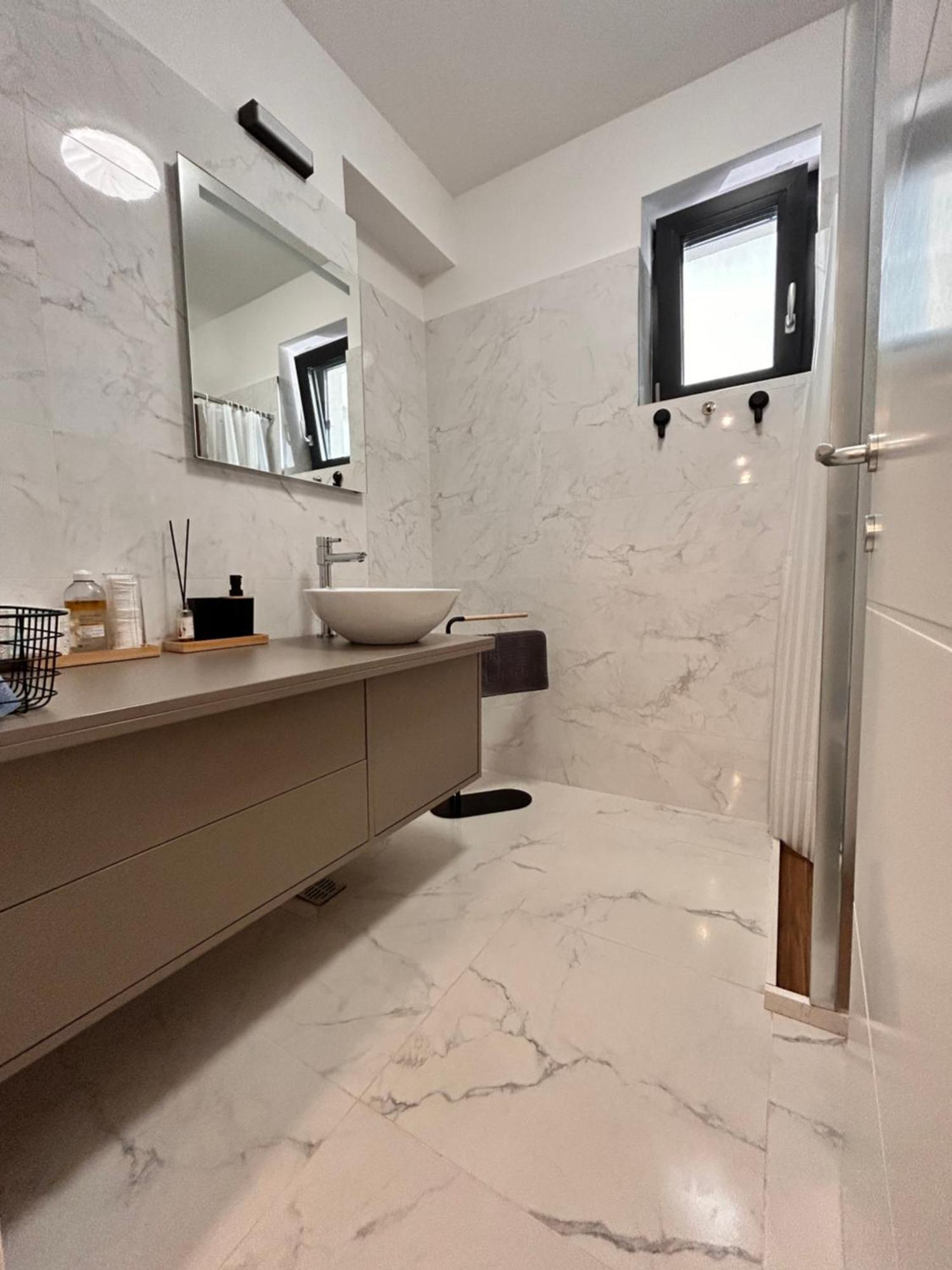 Industrial Style Apartman Bukarest Kültér fotó